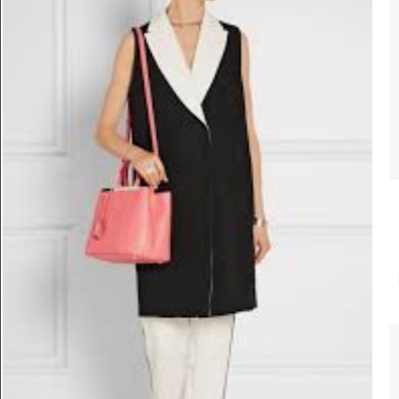 $4500 RARE Fendi Pink Python Petite 2Jour Bag - Picture 6 of 6